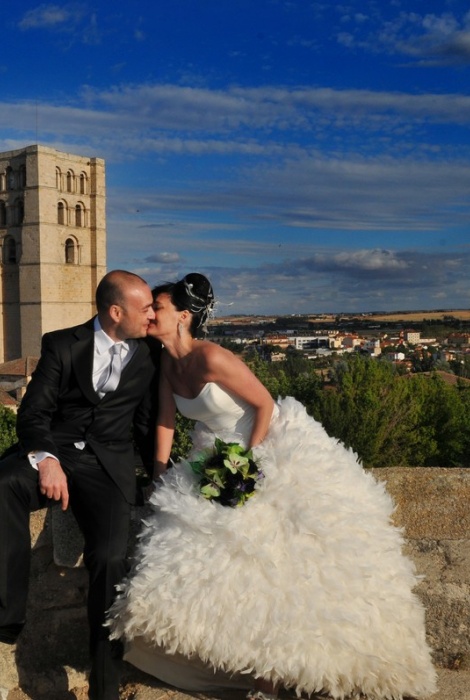 David y Marta, boda civil, jardines del Castillo, Zamora