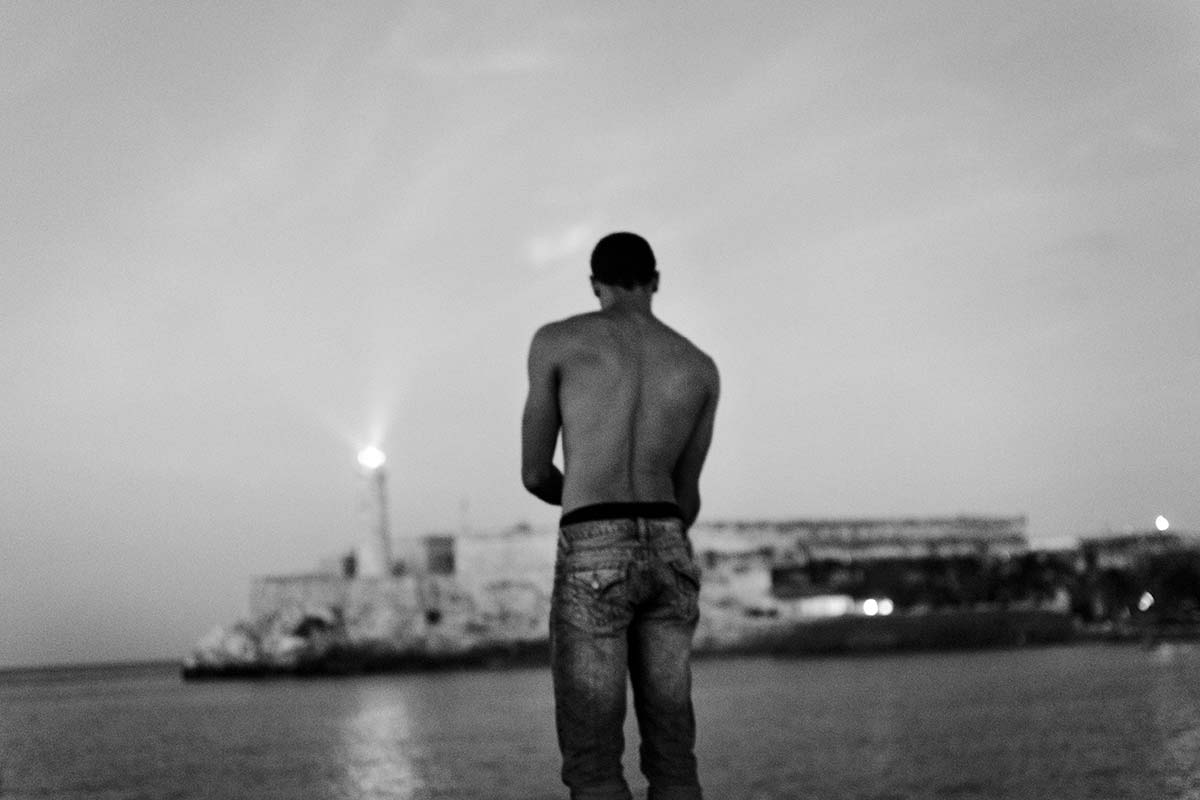 looking to the infinite from havana wall front, cuban conceptual photography