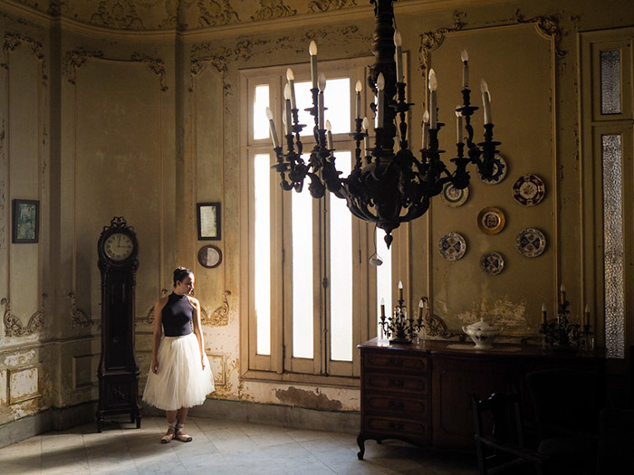 ballet dancers and colonial houses in our photo workshops in Cuba