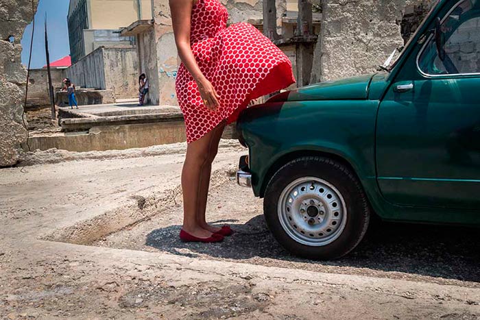 photography workshop in cuba, photo of cuban woman leg