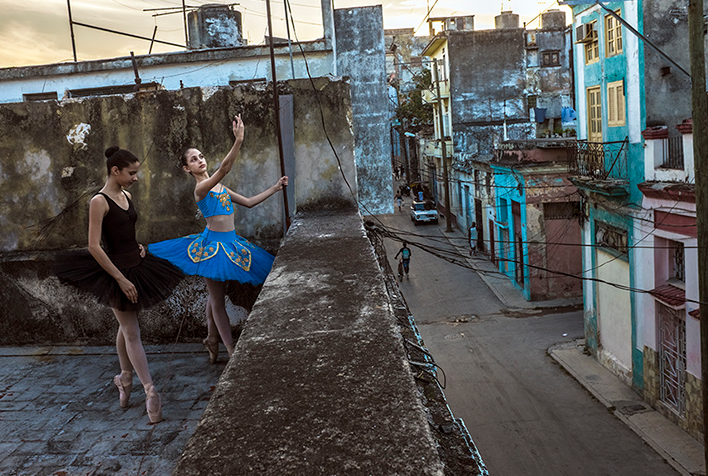 cuban ballerina dancers in a terrace in havana by Leysis quesada