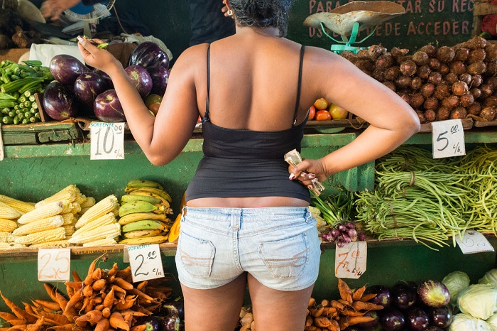 Cuban agromarket a good place to shoot photos of food in cuba